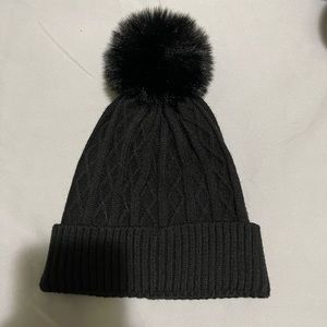 Black Pom Pom toque hat